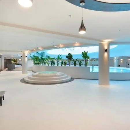 شقة Hanza Tower Club Family Jacuzzi & Pool شتشيتسين